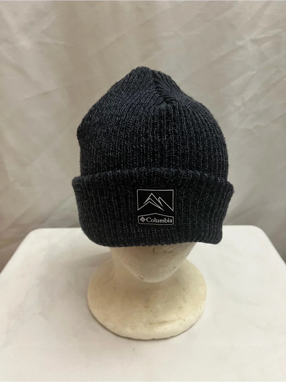 Columbia Mountain Logo Cuffed Knit Beanie Black Gray One Size